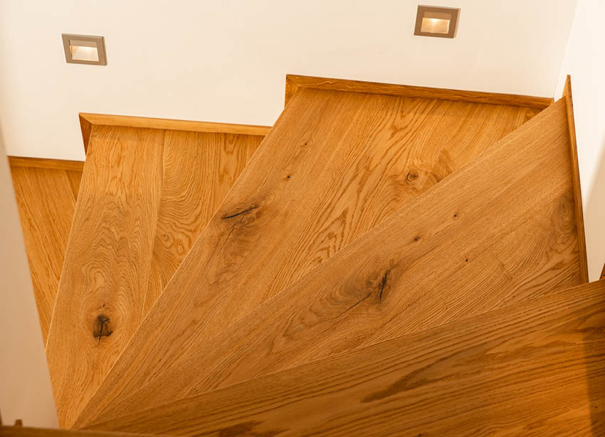 Hochwertige Treppe aus Holz | Referenzen | Stuke Holz